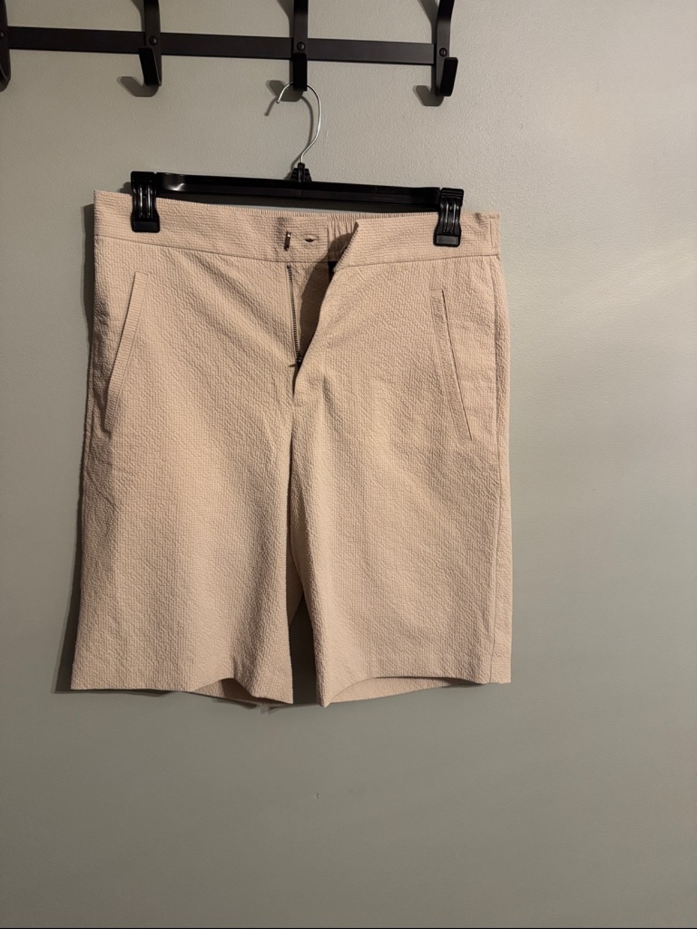 Alfani-Mens Cream Shorts